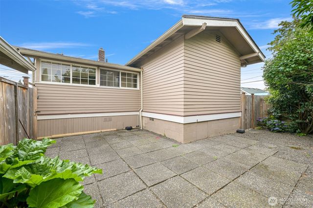 2615 Northwest Avenue, Bellingham, WA 98225