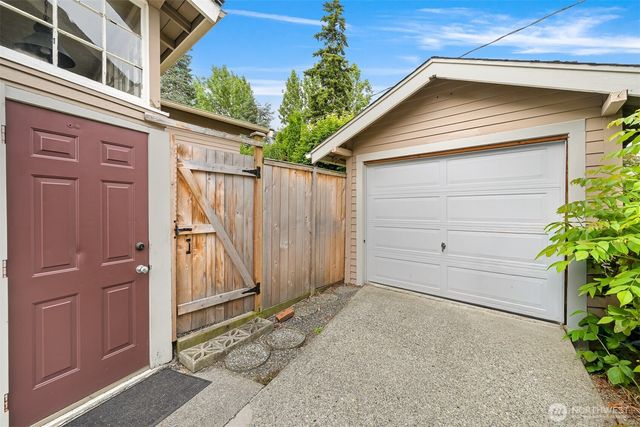 2615 Northwest Avenue, Bellingham, WA 98225