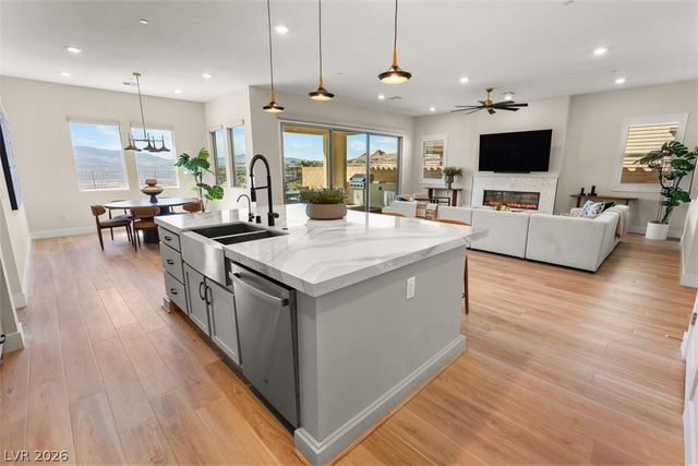 393 Faro Di Portofino Court, Henderson, NV 89011