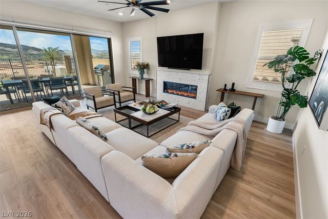 393 Faro Di Portofino Court, Henderson, NV 89011