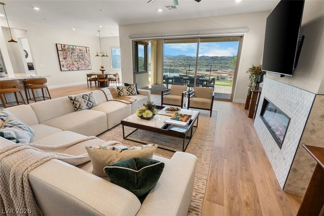 393 Faro Di Portofino Court, Henderson, NV 89011