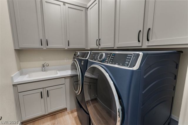 393 Faro Di Portofino Court, Henderson, NV 89011