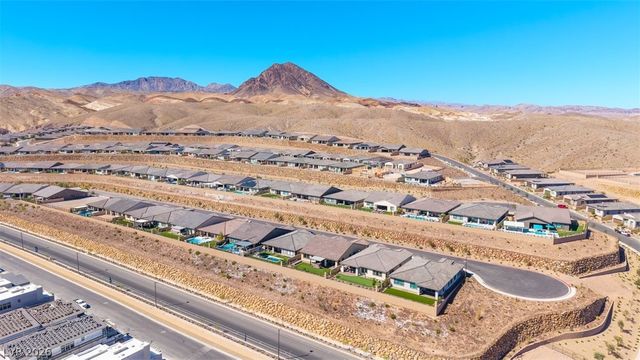 393 Faro Di Portofino Court, Henderson, NV 89011