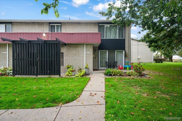 8323 Karam Boulevard 4, Warren, MI 48093