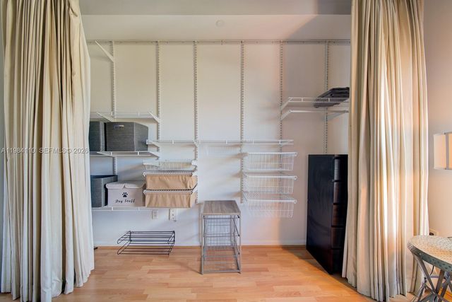 10 SW South River Dr 708, Miami, FL 33130