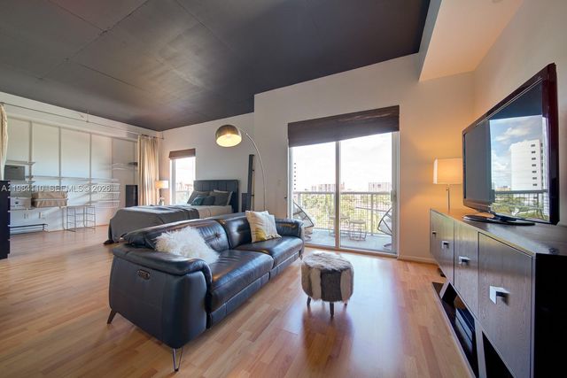 10 SW South River Dr 708, Miami, FL 33130