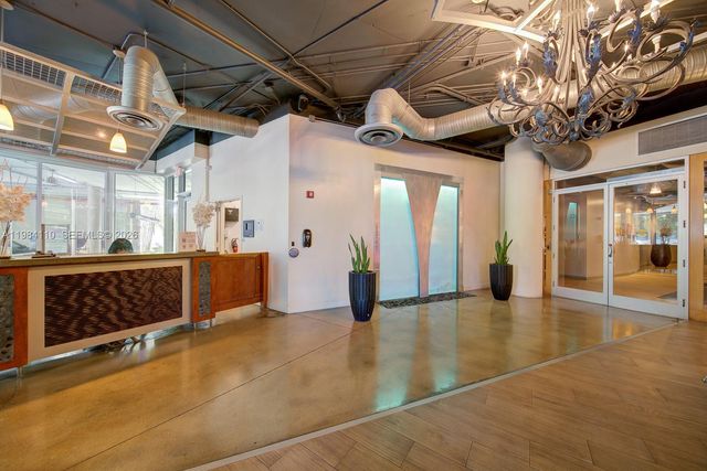 10 SW South River Dr 708, Miami, FL 33130