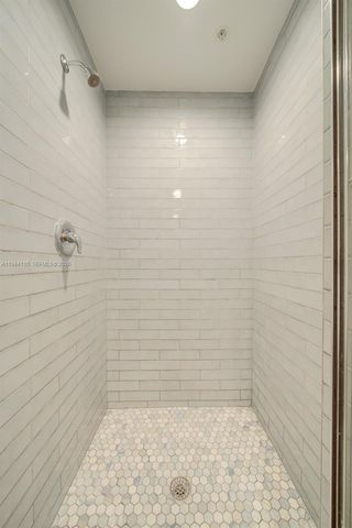 10 SW South River Dr 708, Miami, FL 33130