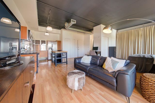 10 SW South River Dr 708, Miami, FL 33130