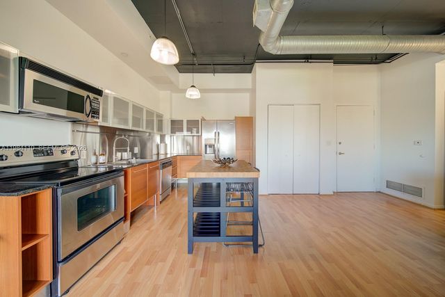 10 SW South River Dr 708, Miami, FL 33130