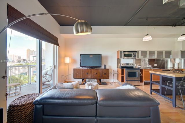 10 SW South River Dr 708, Miami, FL 33130