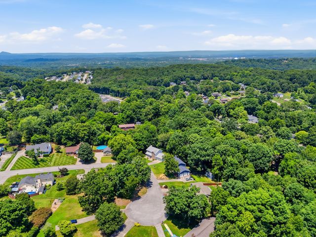 1015 Wedgewood Drive, Chattanooga, TN 37421