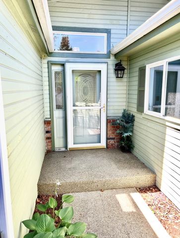4446 S Sunny Creek Cir, Spokane, WA 99224