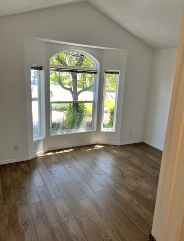 4446 S Sunny Creek Cir, Spokane, WA 99224