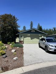 4446 S Sunny Creek Cir, Spokane, WA 99224