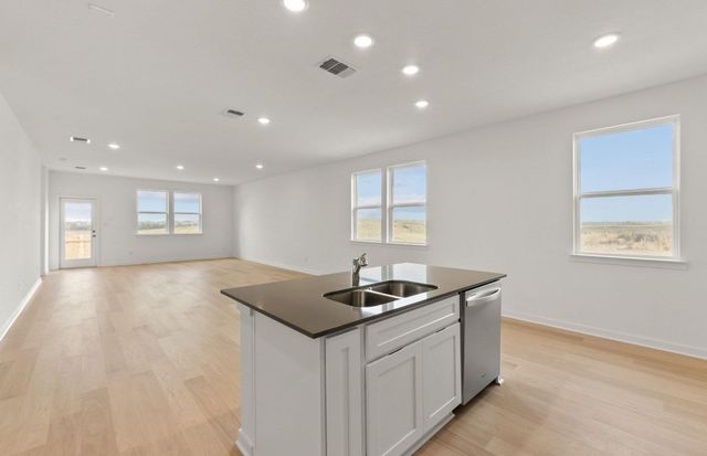 212 Cogitare LN, San Marcos, TX 78666