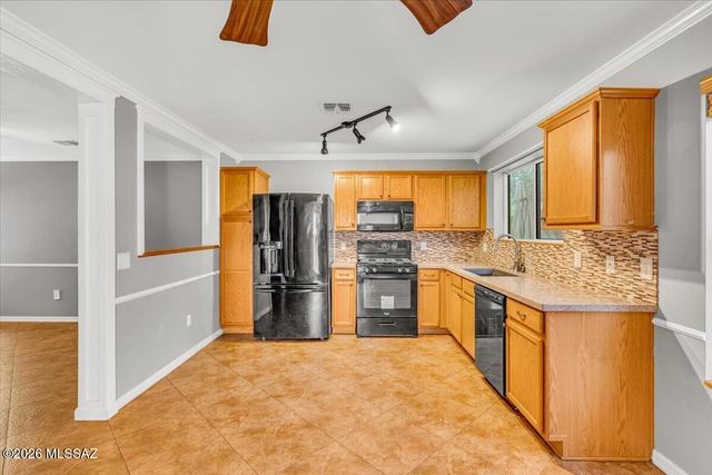 7638 E Saguaro Overlook Drive, Tucson, AZ 85710