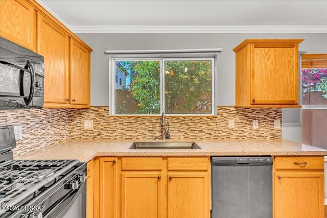 7638 E Saguaro Overlook Drive, Tucson, AZ 85710