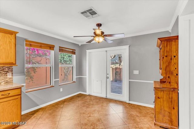 7638 E Saguaro Overlook Drive, Tucson, AZ 85710