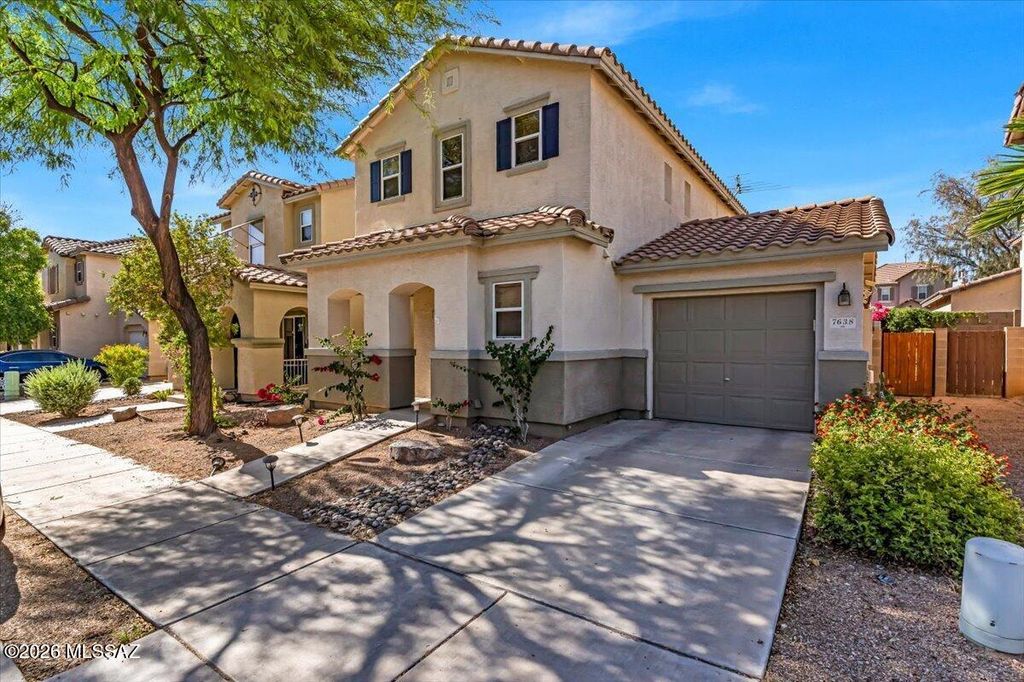 7638 E Saguaro Overlook Drive, Tucson, AZ 85710