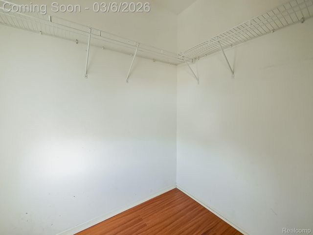 729 W Margaret Lane, Pontiac, MI 48341