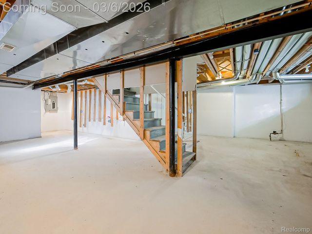 729 W Margaret Lane, Pontiac, MI 48341