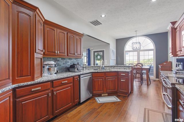 9855 N Route 37 Highway, Goreville, IL 62939