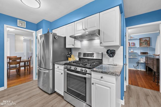 463 Colonial Court, Grosse Pointe Farms, MI 48236