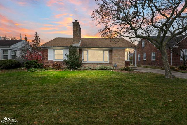 463 Colonial Court, Grosse Pointe Farms, MI 48236