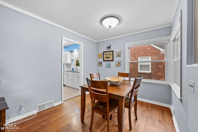 463 Colonial Court, Grosse Pointe Farms, MI 48236