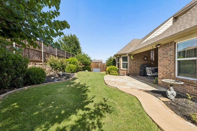 1120 Parkdale Drive, Northlake, TX 76226