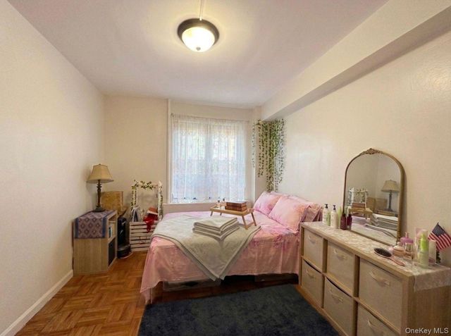 1604 Metropolitan Avenue 3F, Bronx, NY 10462