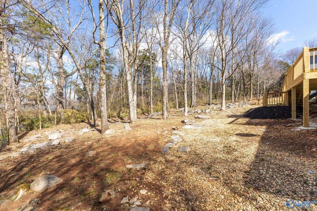 2405 NE Bankhead Parkway NE, Huntsville, AL 35801