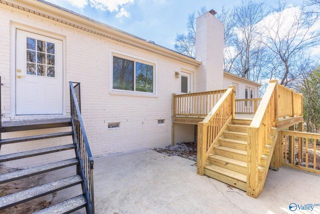 2405 NE Bankhead Parkway NE, Huntsville, AL 35801