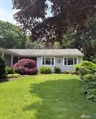 130 Parkway South, New London, CT 06320