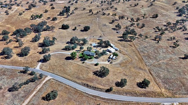 39779 Road 406, Madera, CA 93636