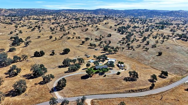 39779 Road 406, Madera, CA 93636