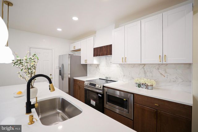 4311 FERNHILL AVE, Baltimore, MD 21215