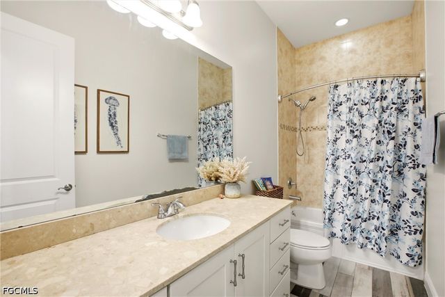 10604 Essex Square BLVD, Fort Myers, FL 33913