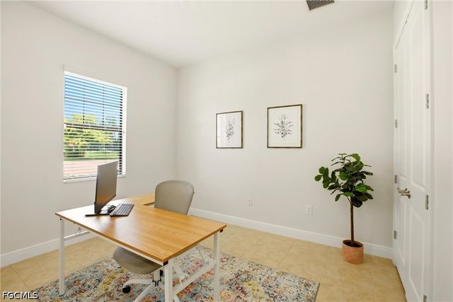 10604 Essex Square BLVD, Fort Myers, FL 33913