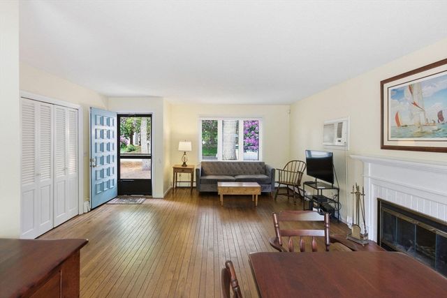 59 Route 6a 20-1, Dennis, MA 02638