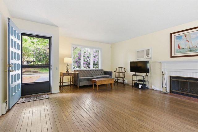 59 Route 6a 20-1, Dennis, MA 02638