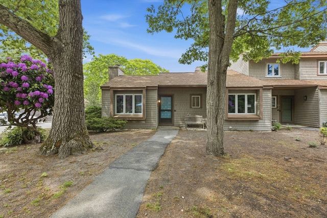 59 Route 6a 20-1, Dennis, MA 02638