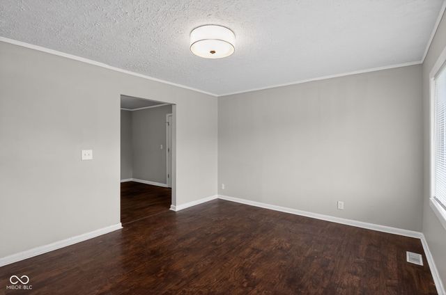 9846 Catalina Drive, Indianapolis, IN 46235