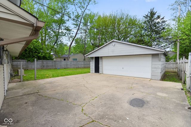 9846 Catalina Drive, Indianapolis, IN 46235