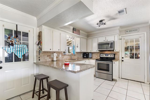 15816 Ramsey Road, Crosby, TX 77532
