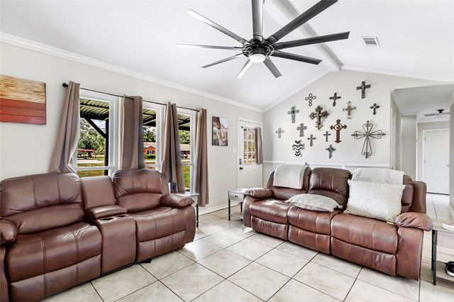 15816 Ramsey Road, Crosby, TX 77532