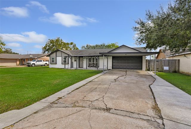 15816 Ramsey Road, Crosby, TX 77532