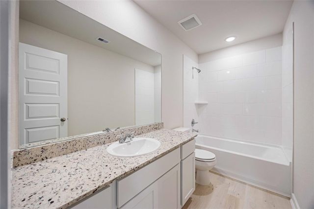 1128 Lilly Lane, Bellville, TX 77418