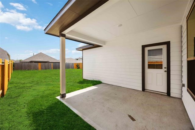 1128 Lilly Lane, Bellville, TX 77418